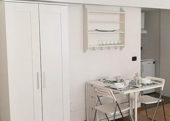 Apartment Monolocale Zona Loreto Mm1 Pasteur P1 *