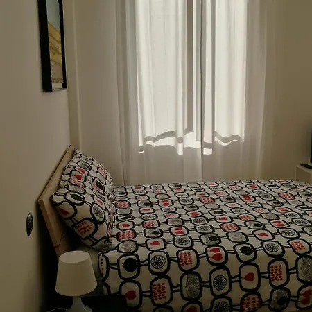 Monolocale Zona Loreto Mm1 Pasteur P1 Daire *